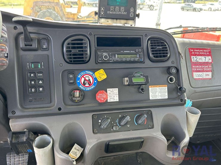 2016-freightliner-m2-106-altec-am50-50ft.-bucket-truck-image-15