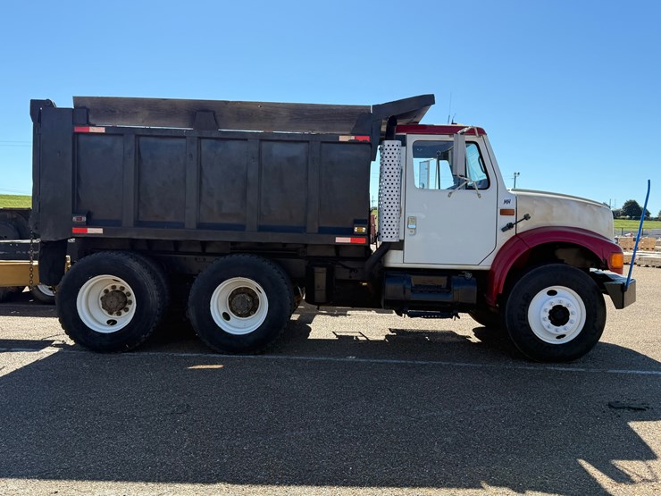 1992-international-4000-image-7