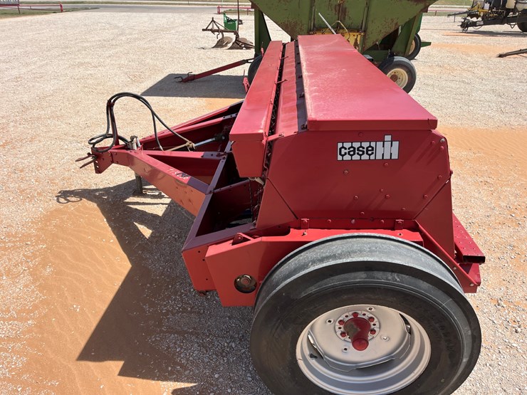 case-ih-5100-image-16