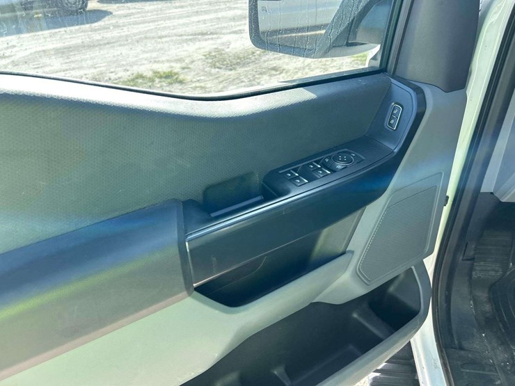 2021-ford-f150-image-11