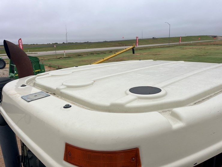 2008-versatile-535-image-34