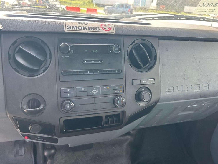 2015-ford-f350-image-15