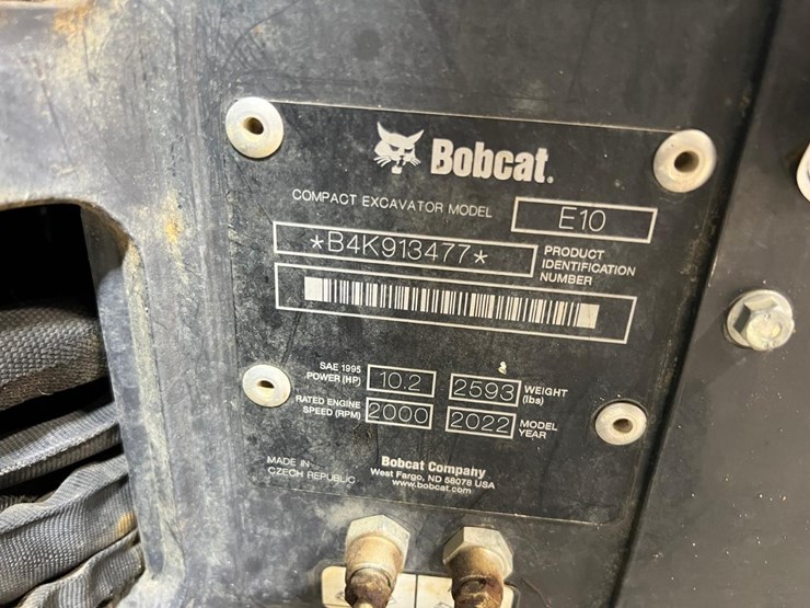 2022-bobcat-e10-image-29