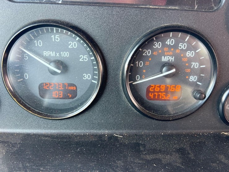 2016-peterbilt-pb337-flatbed-truck-image-34