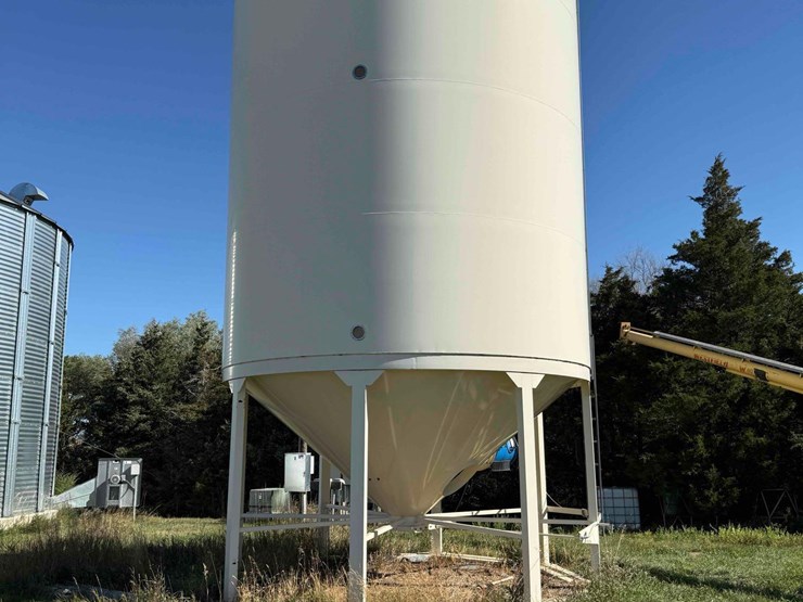 meridian-m1620-hopper-bin-image-1