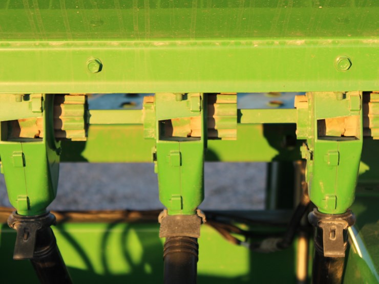 john-deere-1590-image-20