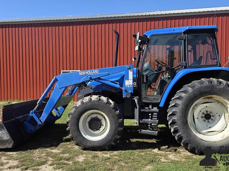 new-holland-ts110-image-8