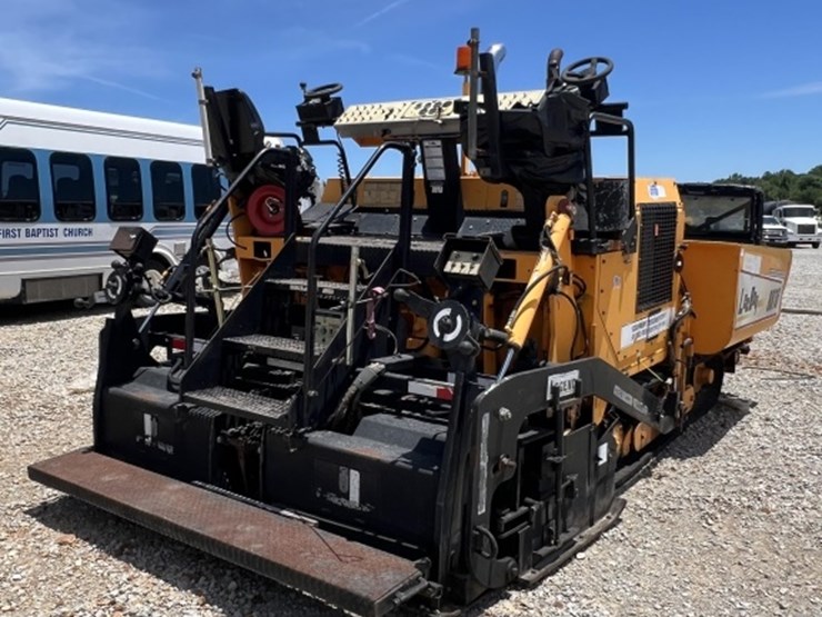 #4707-•-leeboy-l8816r-legend-asphalt-paver-image-8