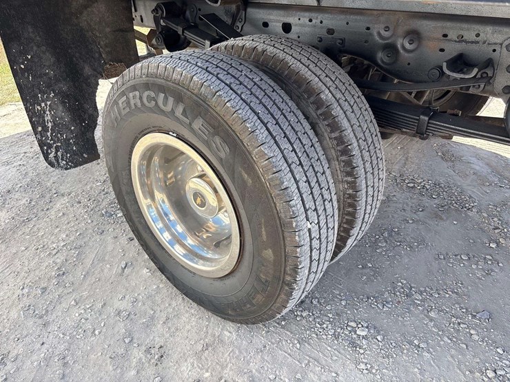 2001-ford-f-350-4x4-10ft-flatbed-truck-image-26