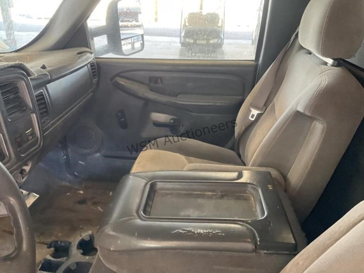 2005-chevrolet-2500hd-image-20