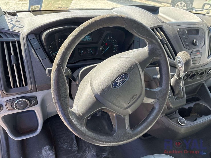 2018-ford-transit-image-24