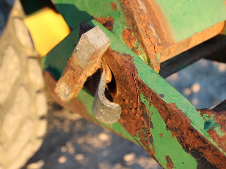 john-deere-1590-image-51