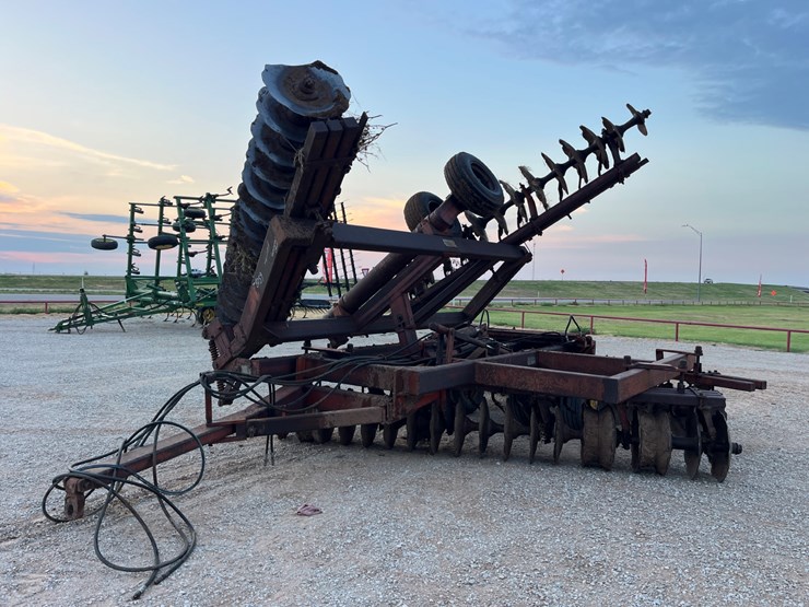 #t8059-•-miller-offset-image-1