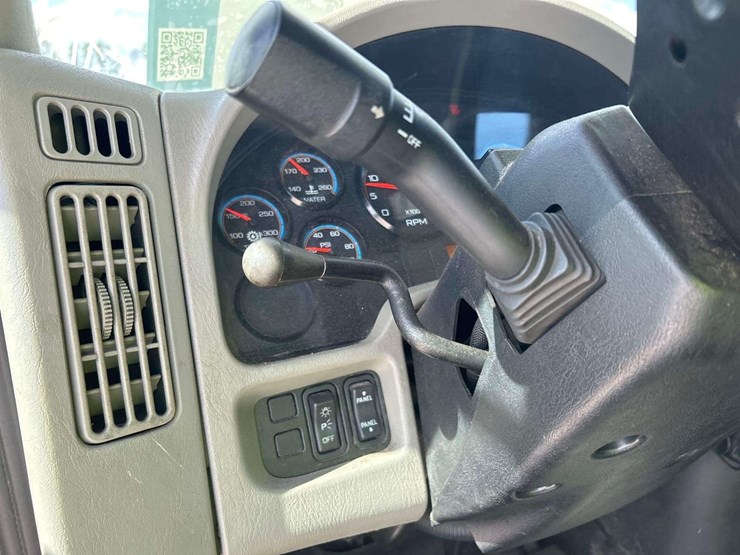 2013-international-workstar-7400-image-13