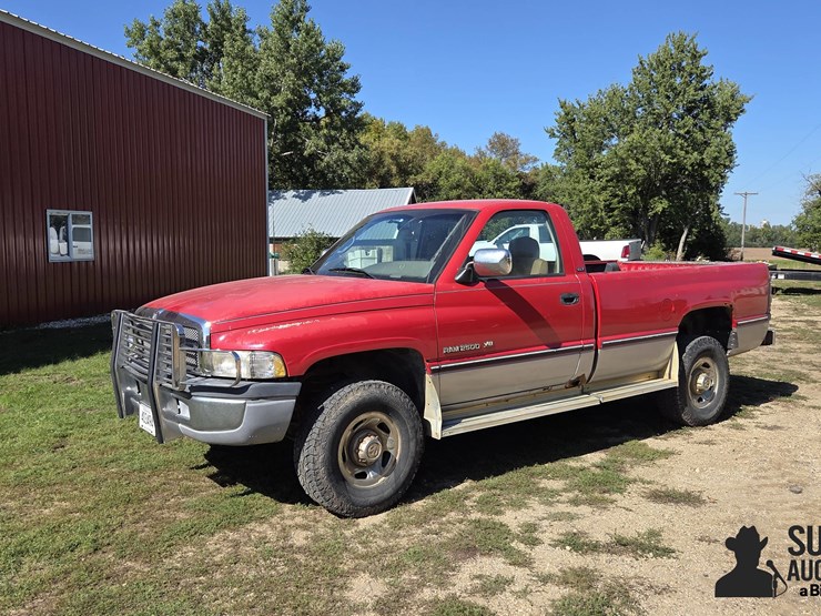 1994-dodge-ram-2500-image-1