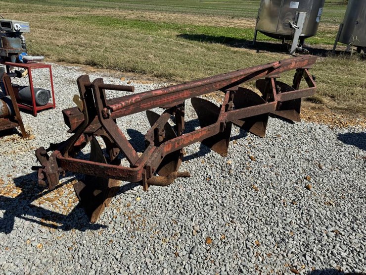 international-5-image-2