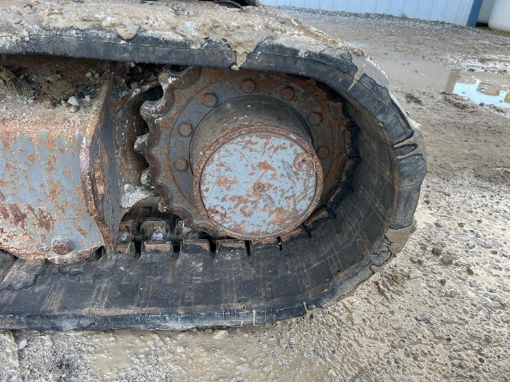 2017-takeuchi-tb260-image-18