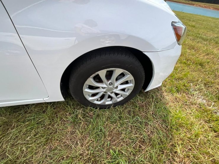 2019-nissan-sentra-(at,-miles-read-124131,-image-10