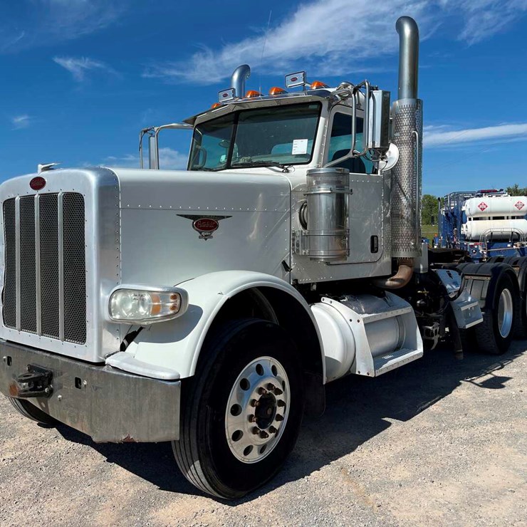 2012 PETERBILT 388