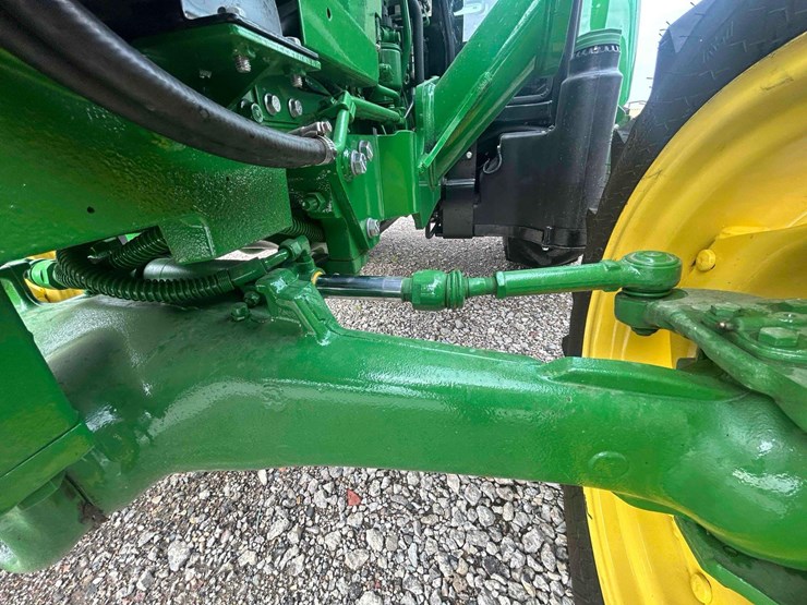 2021-john-deere-5075e-image-18
