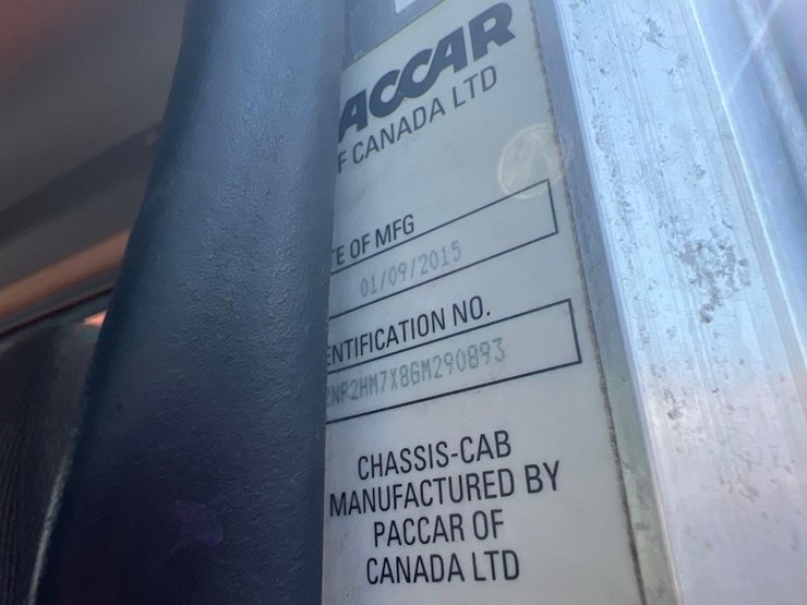 2016-peterbilt-pb337-flatbed-truck-image-28