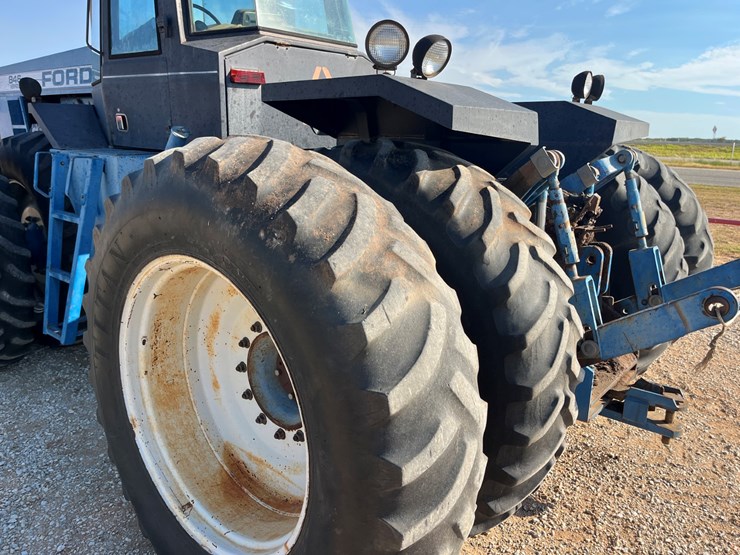 1989-ford-846-image-18