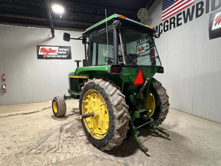 john-deere-4030-image-3