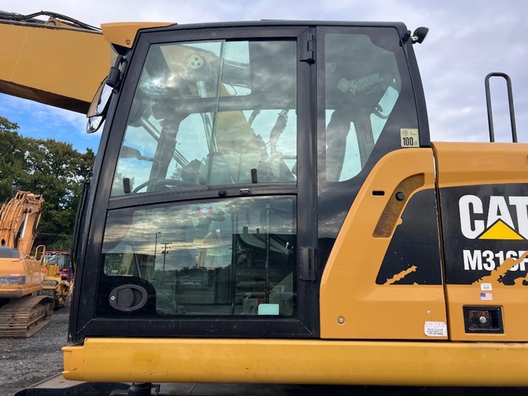 2017-caterpillar-m316f-image-10