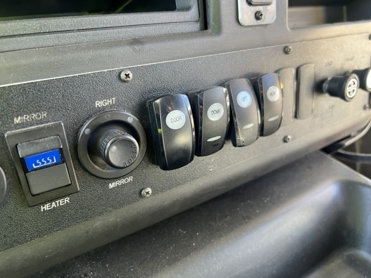 2014-chevrolet-express-paratransit-bus-image-19