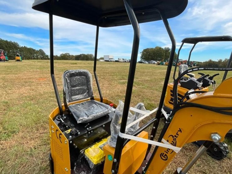 unused-cfg-h12r-mini-excavator-(420cc-gas-engine,-image-4