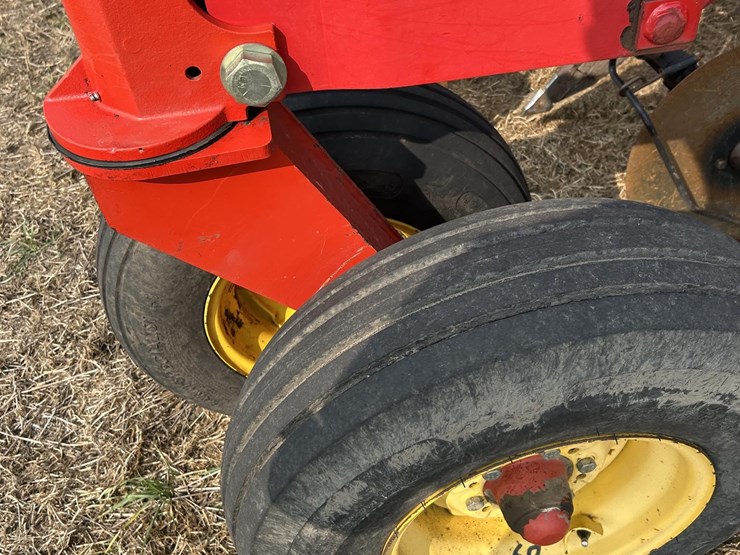 2008-bourgault-5710-59-image-82