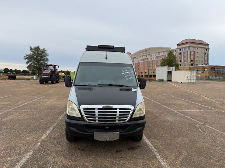 2008-freightliner-sprinter-2500-image-5