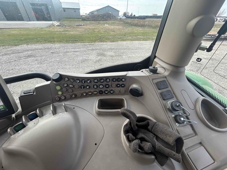 2015-john-deere-640-image-34