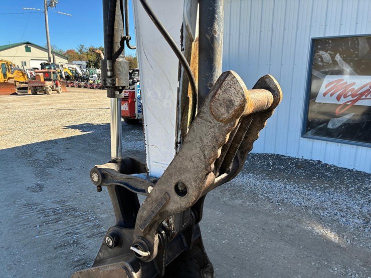 2019-bobcat-e85-image-9