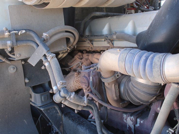 #2045-•-#2045--2013-mack-chu613-semi-tractor-image-42