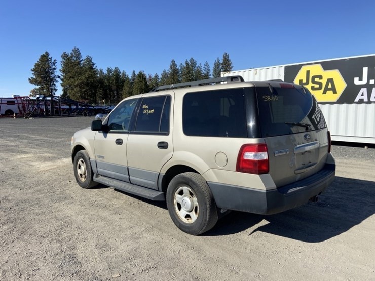 2007-ford-expedition-xlt-image-3