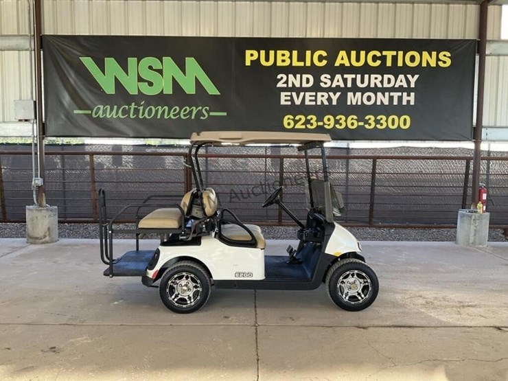 2013-ez-go-freedom-rxv-golf-cart-image-1