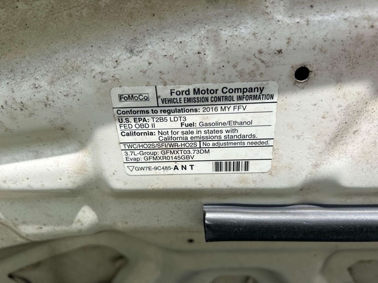 2016-ford-explorer-image-10