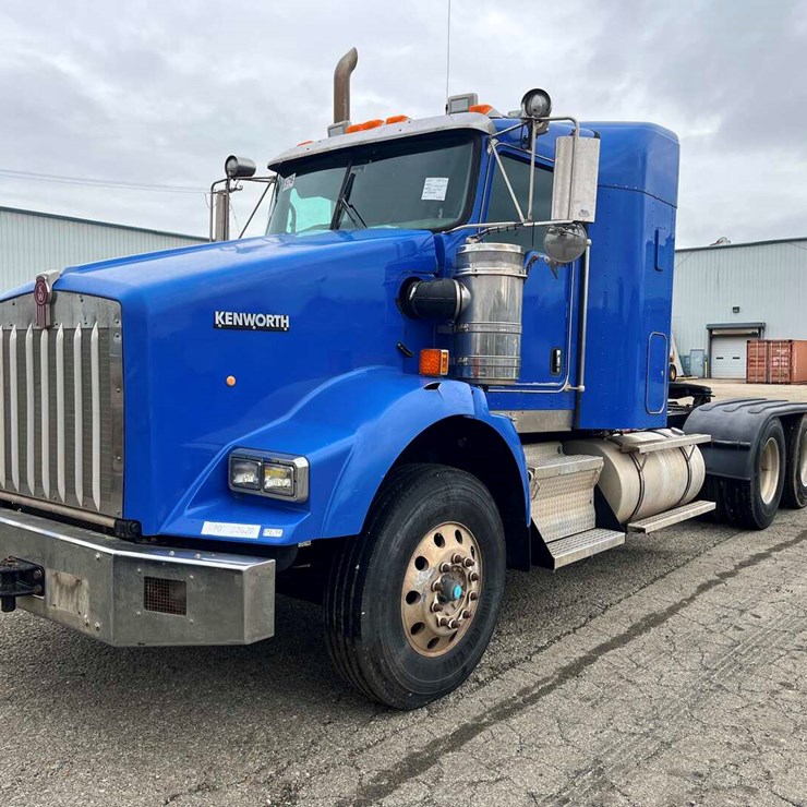 2013 KENWORTH T800