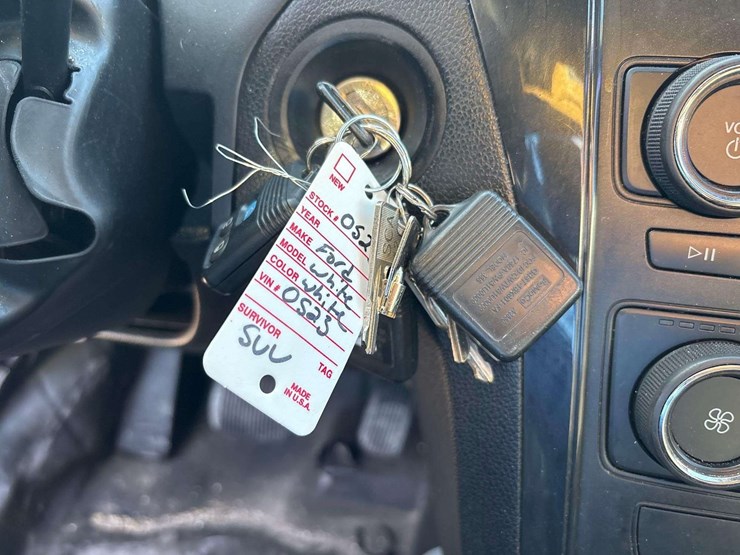 2018-ford-explorer-image-30