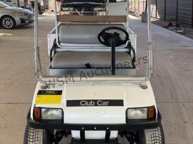 club-car-carryall-2-utility-cart-image-3