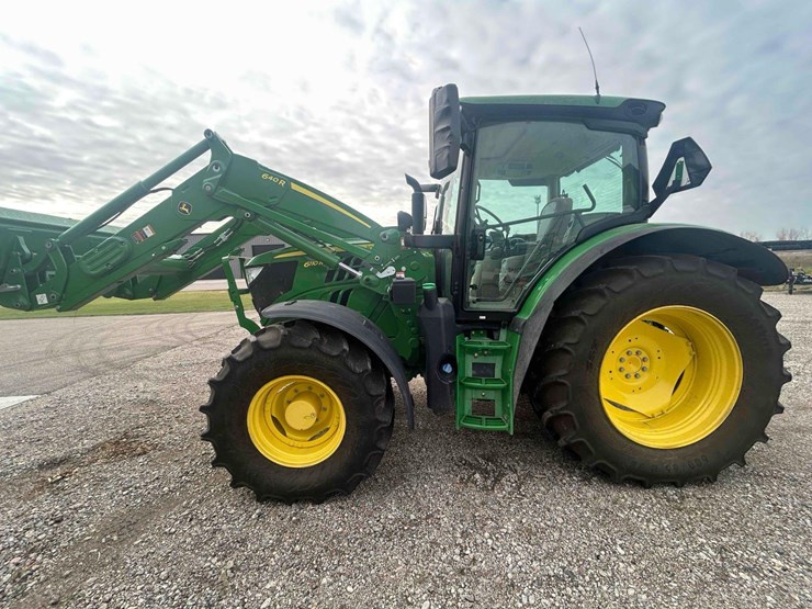 2015-john-deere-640-image-1