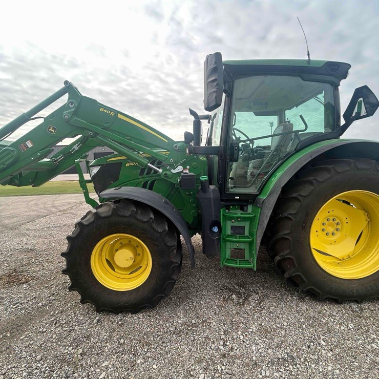 2015 JOHN DEERE 640