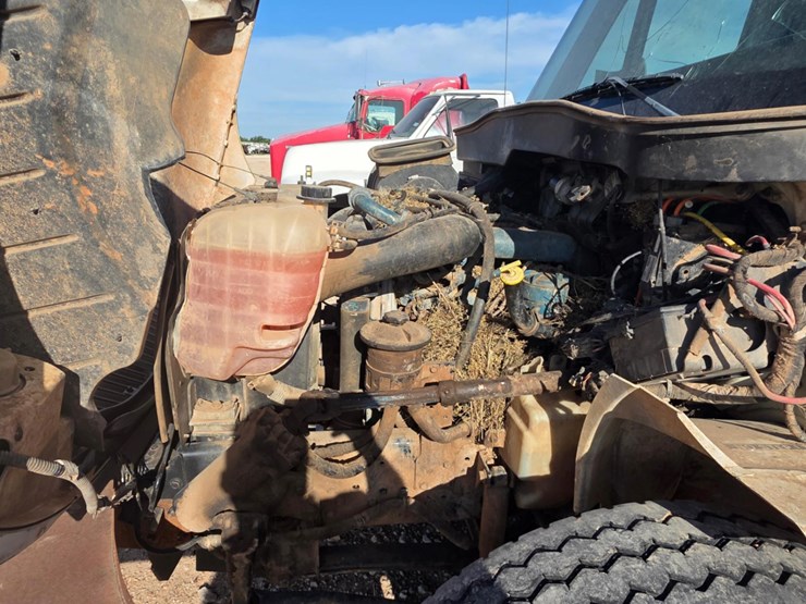 2006-international-durastar-4300-image-7