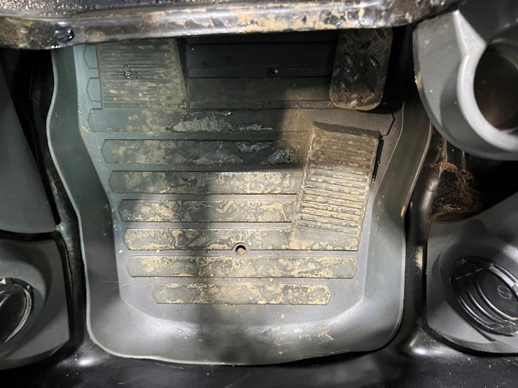 caterpillar-279d-image-30