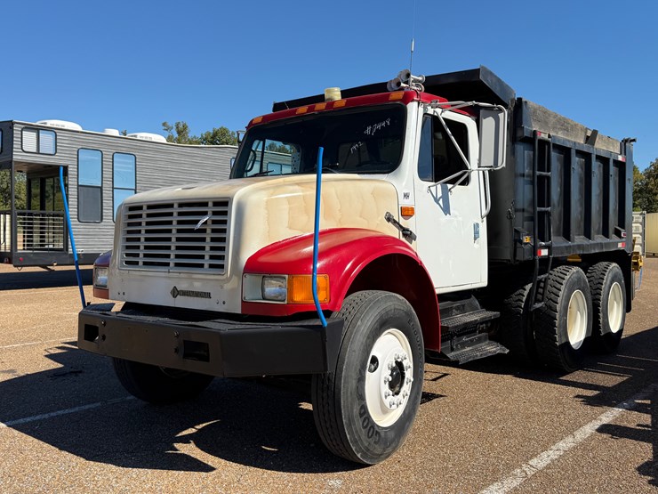 1992-international-4000-image-1