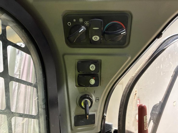 caterpillar-299d-image-23