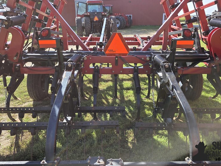 case-ih-200-image-20