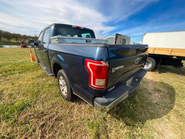 2017-ford-f150-xl-image-8