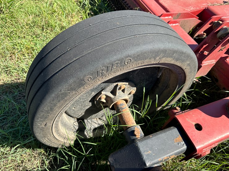 bush-hog-12820-image-15